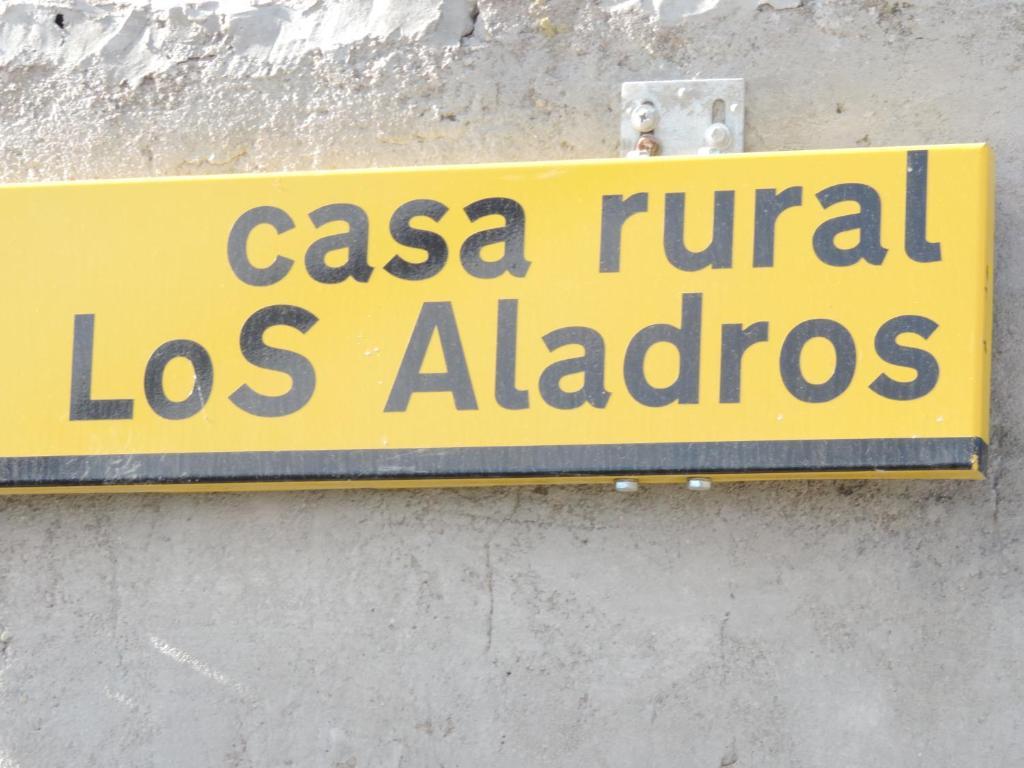 Los Aladros La Puebla De Valverde Ngoại thất bức ảnh